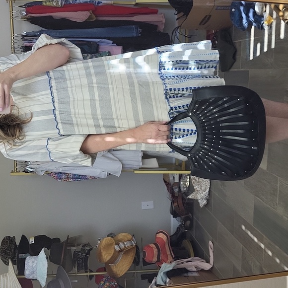 Max New York Leather Straps Mesh Studded Purse - Picture 4 of 14